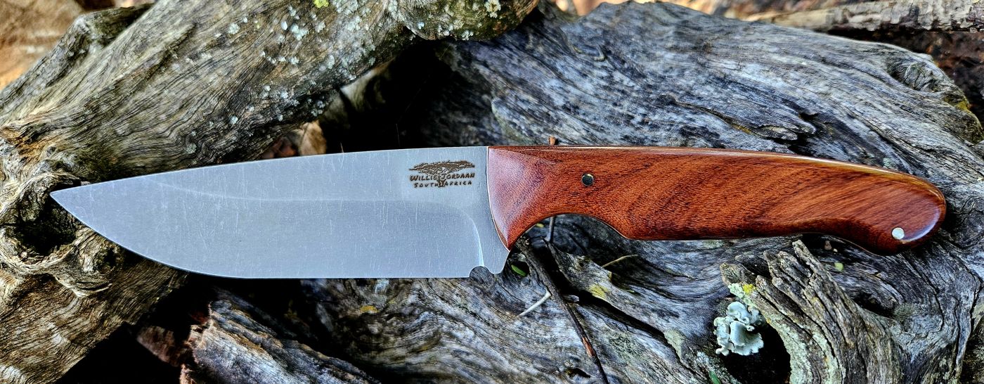 Mopane Hunter handmade knife